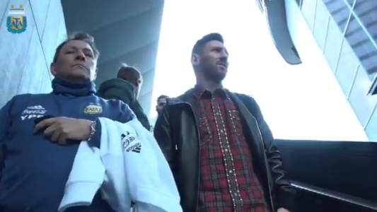 Luego de otro triplete con Barcelona, Messi se sumó a la Selección