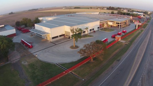 Mauricio Macri llega a la Provincia para inaugurar las obras de ampliación de una firma de Armstrong