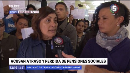 Protesta en el Ministerio de Desarrollo Social: acusan atraso de pagos y pérdida de pensiones sociales