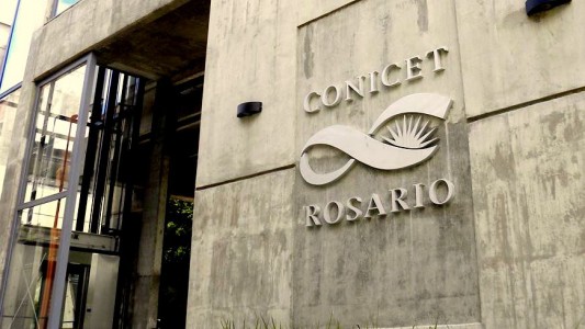 Becarios del CONICET se movilizan para exigir aumento salarial