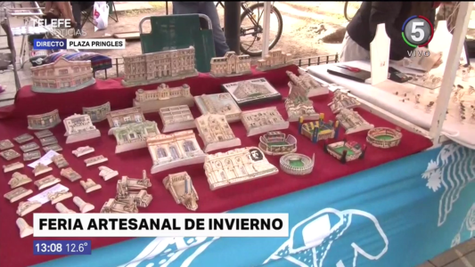 Comenzó la tradicional feria artesanal de invierno en la plaza Pringles