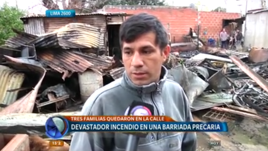 Devastador incendio en una barriada precaria