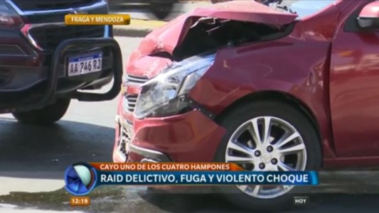 Raid delictivo, fuga y violento choque en la intersección de Fraga y Mendoza