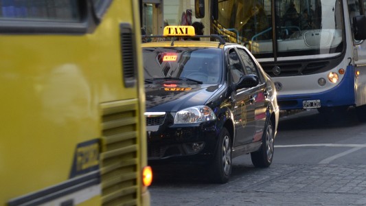 La Municipalidad actuó de oficio ante comentarios machistas de un conductor de taxi