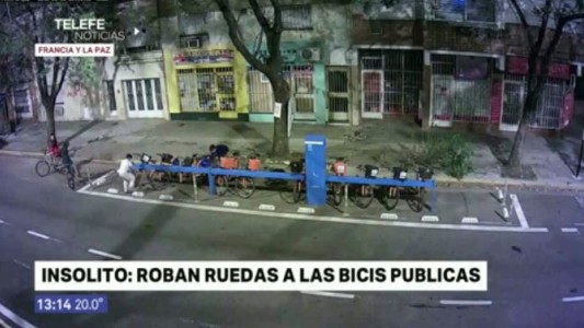 Robaron ruedas de bicicletas públicas