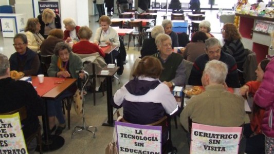 Convocan a una jornada para alentar el buen trato a las personas mayores