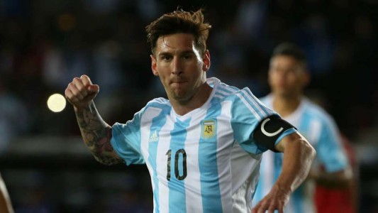 Con Messi desde el arranque, Argentina va por la clasificación ante Panamá