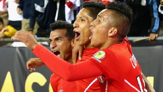 Con un gol con la mano, Perú eliminó a Brasil de la Copa América Centenario
