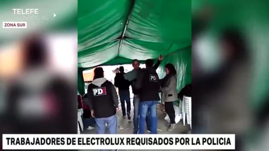 Trabajadores despedidos de Electrolux fueron requisados por la policía en el acampe
