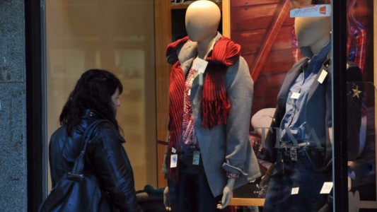 Las ventas de las pymes minoristas cayeron un 13,4 por ciento en abril