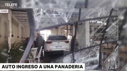Perdió el control y se incrustó con su camioneta dentro de una panadería