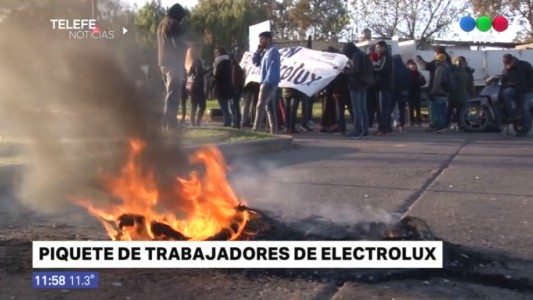 Trabajadores despedidos de Electrolux volvieron a la calle por su reincorporación