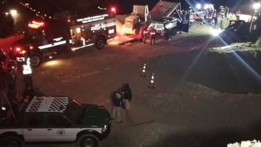 Chile: tres obreros quedaron atrapados por un derrumbe en una mina