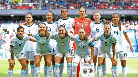 Se viene Argentina-Inglaterra en el Mundial de fútbol femenino