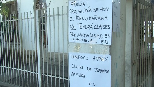 Sin clases por robos y destrozos en una escuela