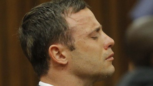 Tras una larga batalla legal, condenaron al exatleta Oscar Pistorius a seis años de prisión en Sudáfrica
