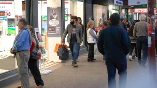 La actividad económica bajó 1,3% interanual en abril