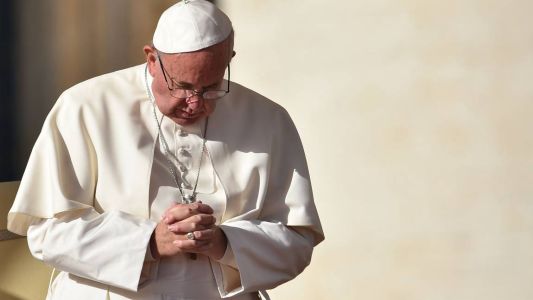 Francisco envió sus condolencias a las víctimas de Niza y calificó el ataque como una "locura homicida"