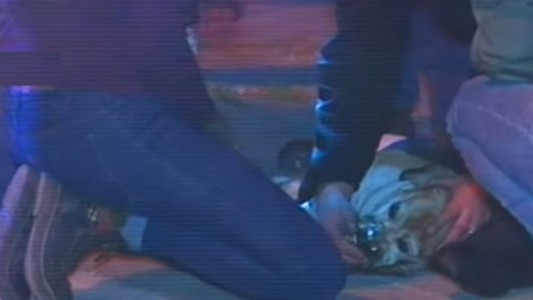 Rescate conmovedor: reanimaron a un perrito que había quedado atrapado en un incendo