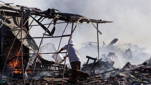 México: 36 personas murieron y hay más de 70 heridos por la explosión de una fábrica de pirotecnia