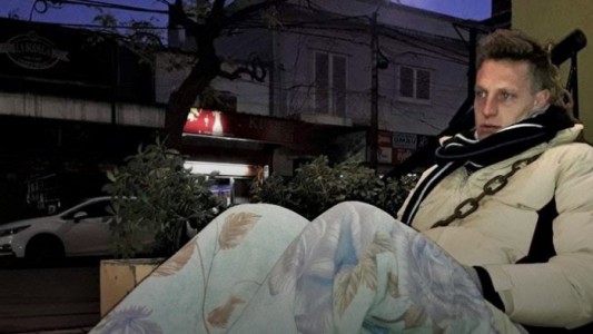 Confesó que es adicto y lo despidieron del trabajo: sus compañeros piden que lo reincorporen