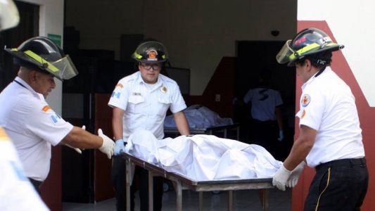 Murieron 29 chicas al incendiarse un orfanato en Guatemala