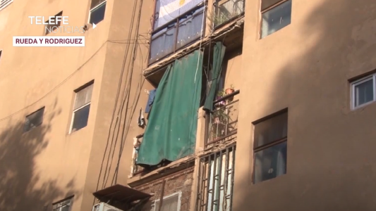 Una mujer de 89 años denunció que su hijo la arrojó por el balcón