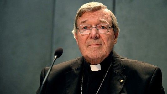 El cardenal George Pell, funcionario del Vaticano, enfrentará a la Justicia por pedofilia