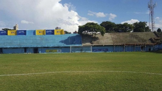 ¡El hincha más fiel! Un club de fútbol de Paraguay sumará a un árbol como socio
