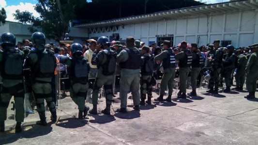 Venezuela: un enfrentamiento en el interior de una cárcel deja al menos 37 muertos