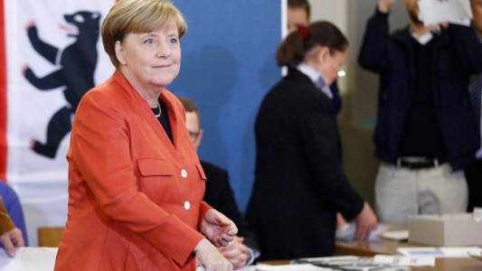 Merkel ganó las elecciones, pero deberá pactar para obtener su cuarto mandato consecutivo