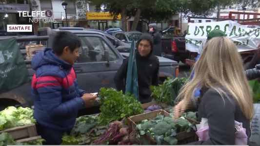 Pequeños productores realizaron un "verdurazo" en Santa Fe