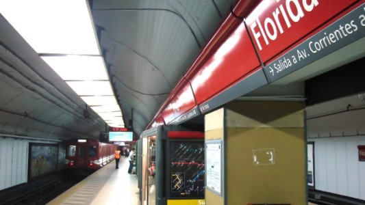 Detuvieron a un joven de 18 años por acosar a una nena de 8 en el subte