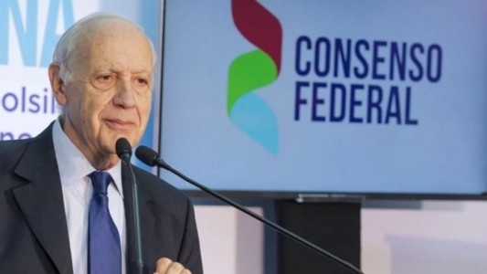 Lavagna: "Seguiré con la voluntado de reconstruir la brecha que le hizo daño a la Argentina"