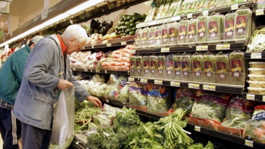 Eliminarán el IVA a los principales productos de la canasta básica