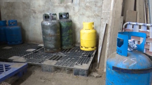 Robaron 17 garrafas de gas de 10 kilos en un negocio de zona sur