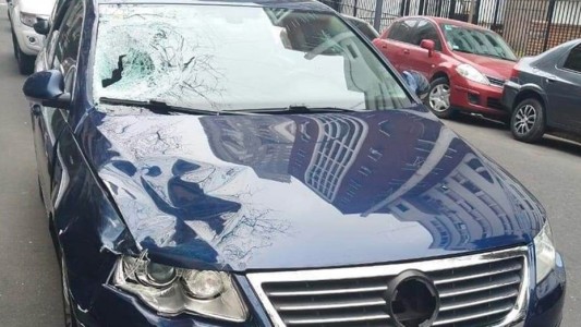 Atropelló y mató a una agente de tránsito para evadir un control de alcoholemia