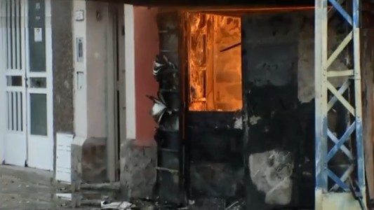 Incendio en un puesto de diarios por una fuga de gas