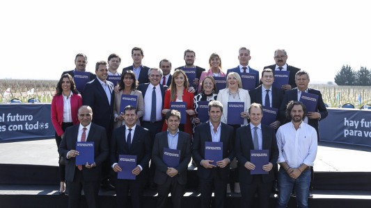 Alberto Fernández propuso crear "una capital alterna" en cada provincia del país