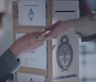 El mensaje "antigrieta" que grabaron Florencia Peña y Luis Brandoni