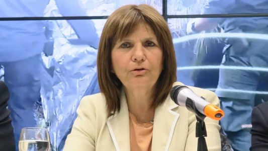 Patricial Bullrich confirmó que ingresaron al país funcionarios de Evo Morales como turistas