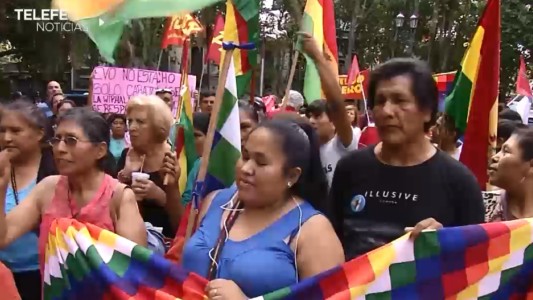 Acto y movilización en Rosario contra el golpe en Bolivia