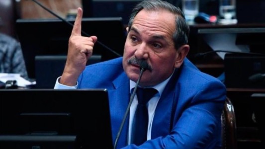 El Senado aprobó el pedido de licencia de Alperovich tras la denuncia por violación