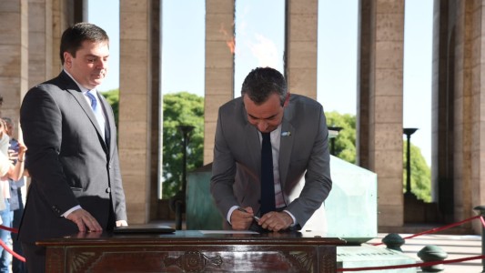 Pablo Javkin asumió como intendente de Rosario