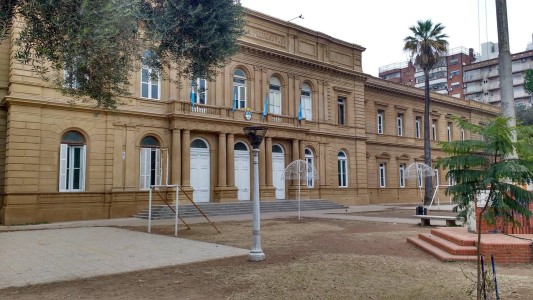 Escándalo en el Normal 1 por el video de un profesor que se filmó desnudo