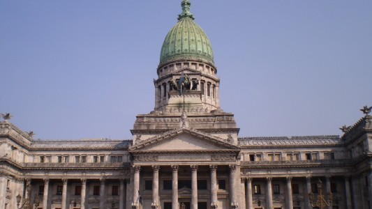 El Gobierno convocó a sesiones extraordinarias del Congreso