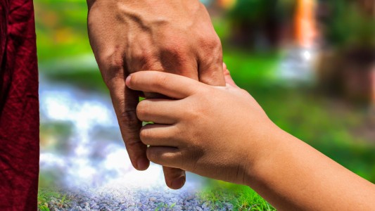 Inédito: le dieron la adopción de una nena a una mujer "post mortem"