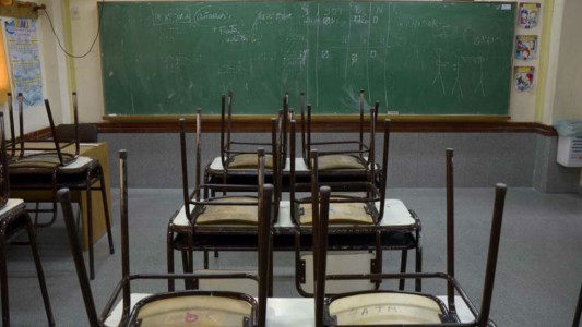 Ordenan indemnizar por medio millón de pesos a una docente que perdió la voz en el aula