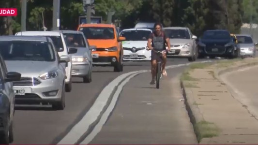 Piden implementar separadores físicos en bicisendas