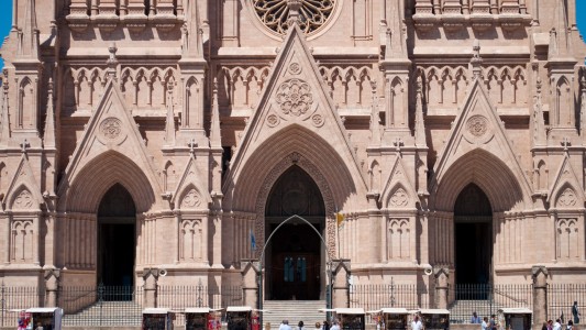 La Iglesia católica convocó para el 8 de marzo a una misa contra el aborto